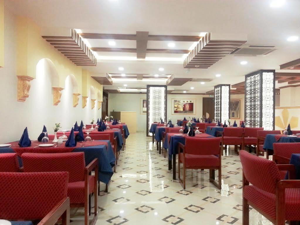 Al Manaf Hotel Suites Маскат Екстериор снимка