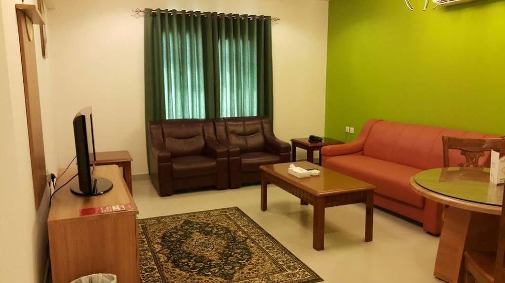 Al Manaf Hotel Suites Маскат Екстериор снимка