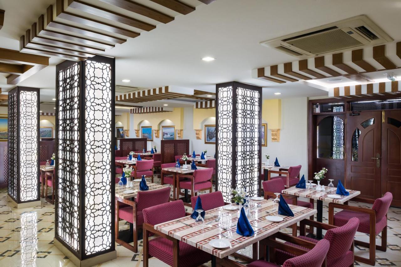 Al Manaf Hotel Suites Маскат Екстериор снимка